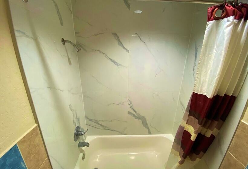 فندق Economy Lodge Texas City Refinery