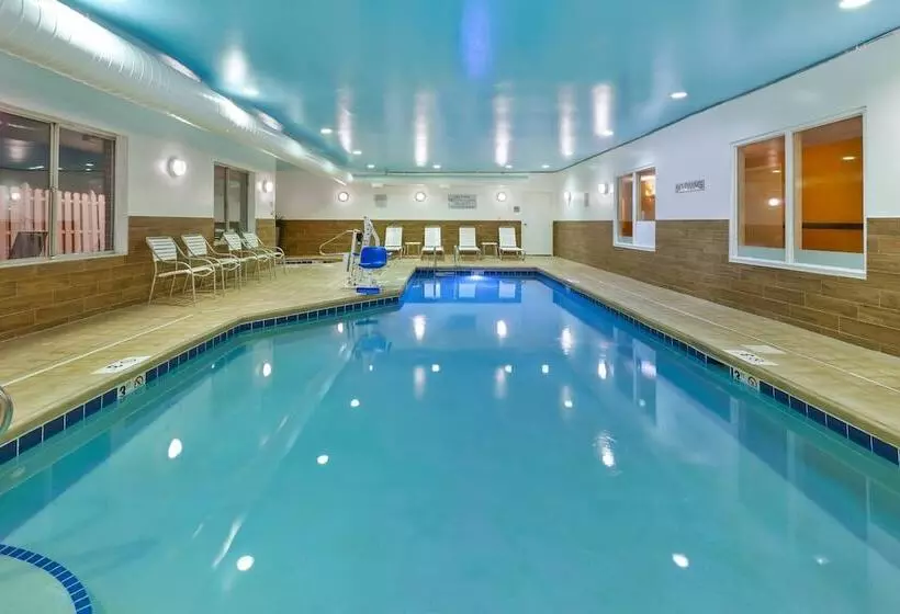 בית מלון כפרי Fairfield Inn & Suites By Marriott Columbus East