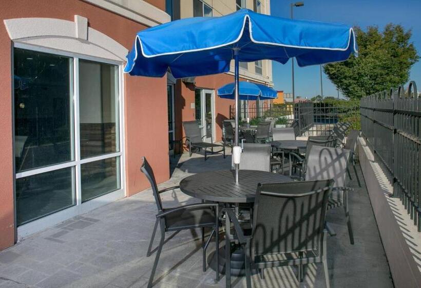 בית מלון כפרי Fairfield Inn & Suites By Marriott Dover