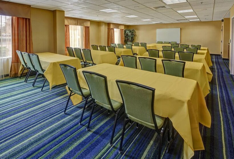 호텔 Stones River Inn & Suites