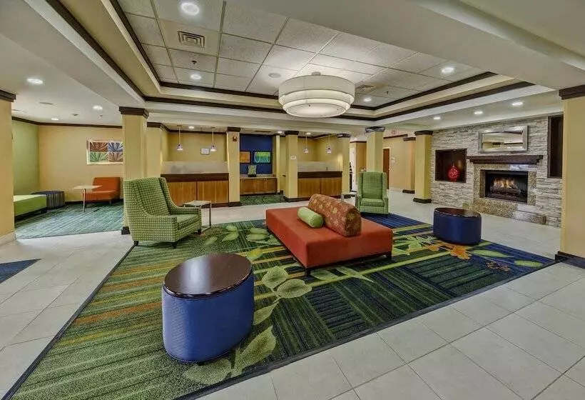 酒店 Stones River Inn & Suites