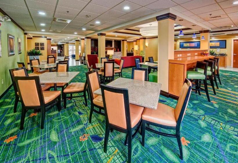 호텔 Stones River Inn & Suites