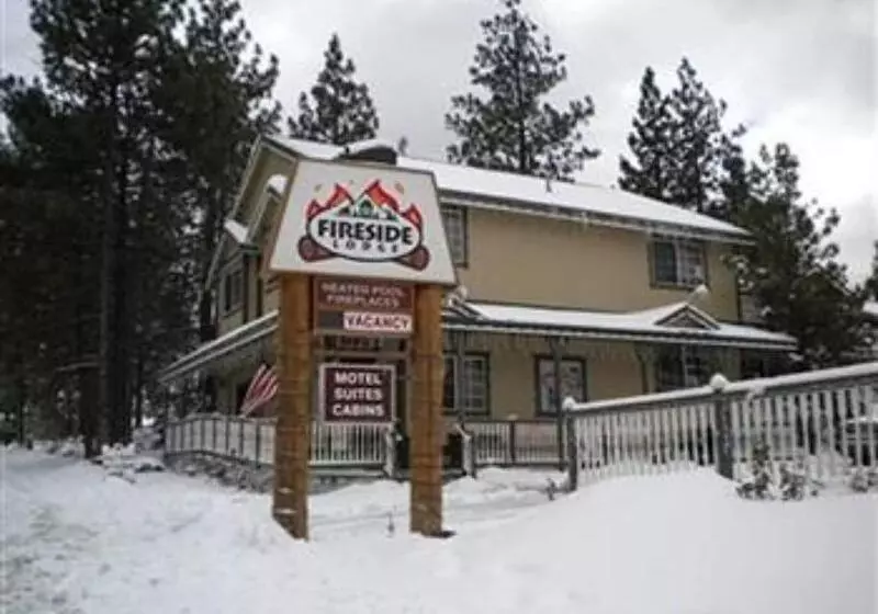 فندق Fireside Lodge