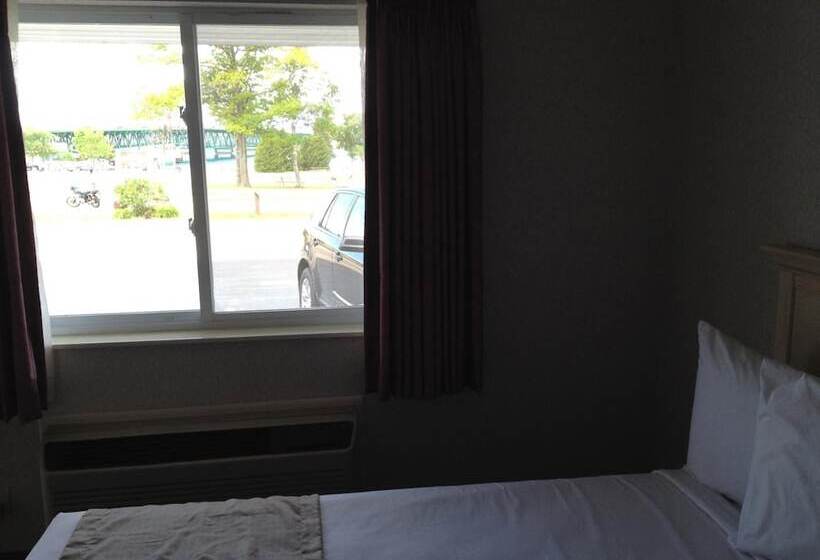 هتل Parkside Inn Bridgeview