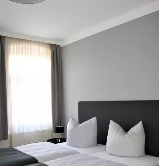 Отель Sächsischer Hof