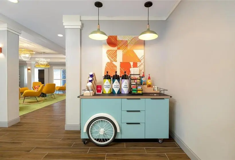 ホテル Stones River Inn & Suites