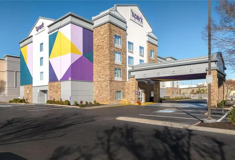 ホテル Stones River Inn & Suites
