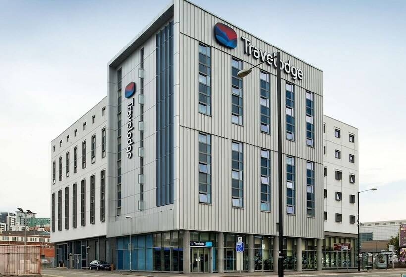 בית מלון כפרי Travelodge Manchester Central Arena