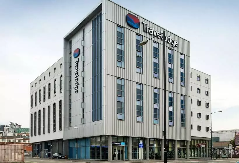 هتل Travelodge Manchester Central Arena