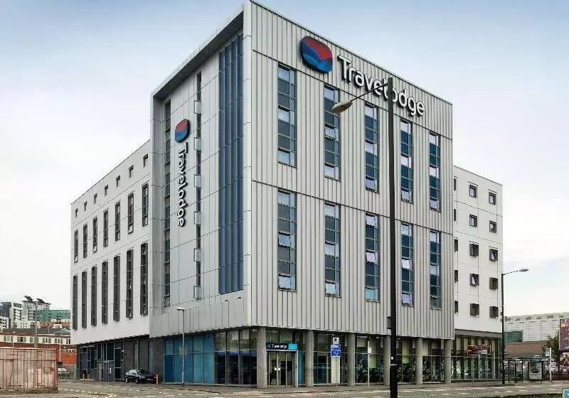 هتل Travelodge Manchester Central Arena
