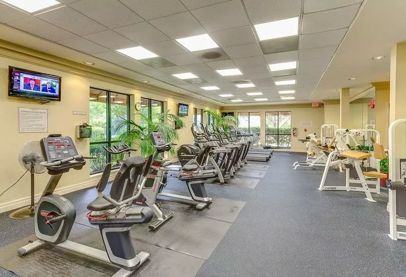 Oakwood Falls Church Aparthotel