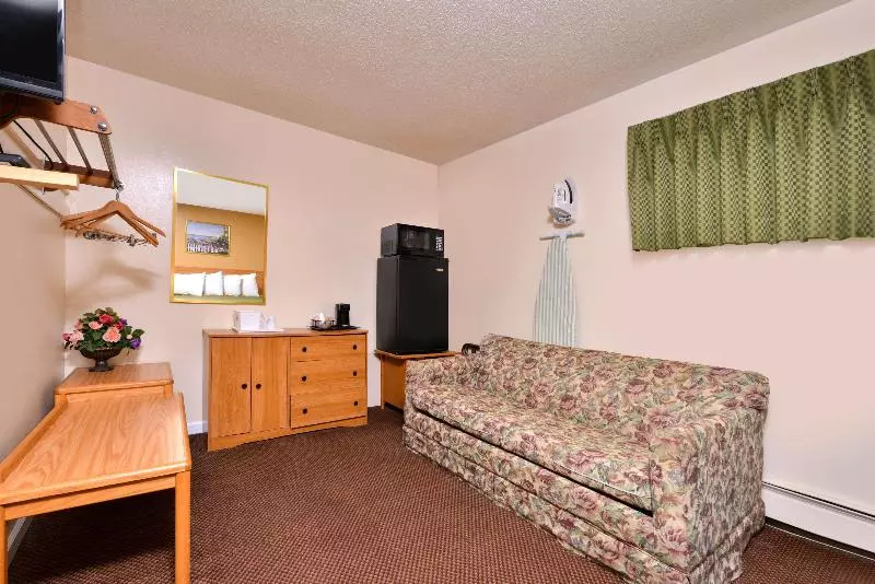 Отель Americas Best Value Inn Jonesville/hillsdale