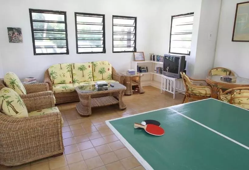 هتل Carimar Beach Club