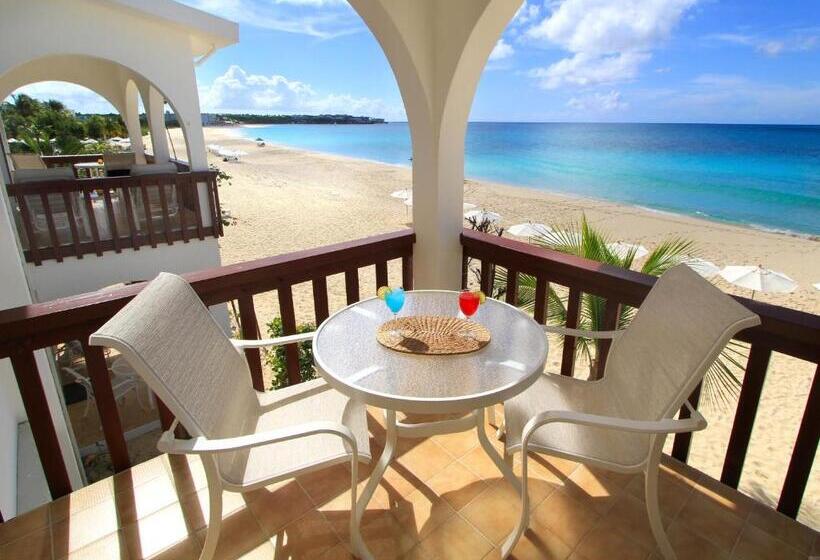 هتل Carimar Beach Club