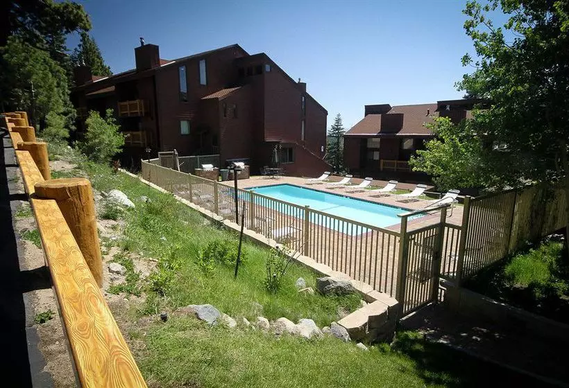 Hotelli Mammoth Ski & Racquet Club Condos