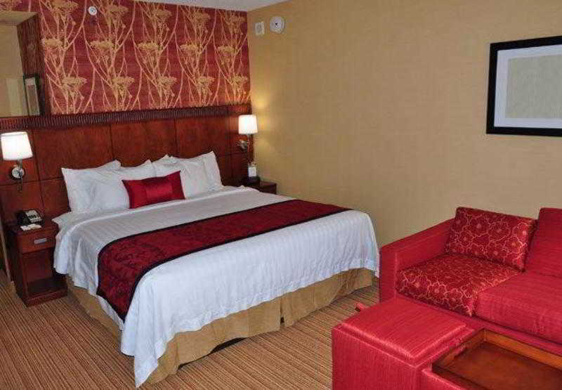 בית מלון כפרי Courtyard Dunn Loring Fairfax