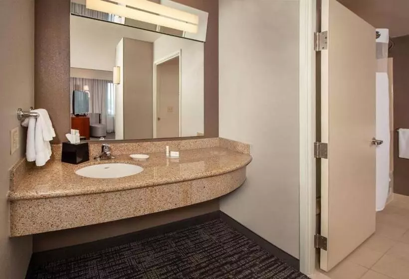 Отель Courtyard Dunn Loring Fairfax