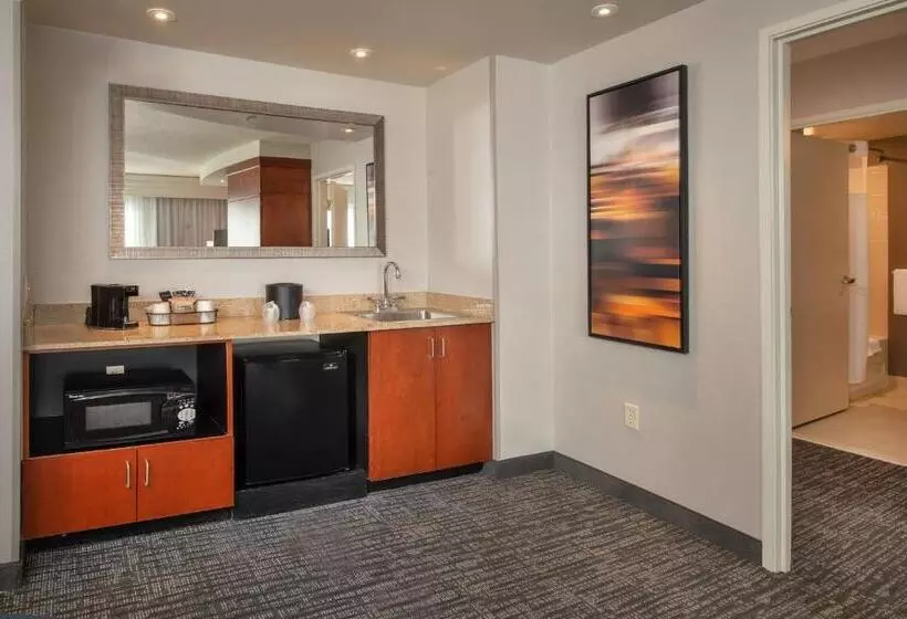 Отель Courtyard Dunn Loring Fairfax