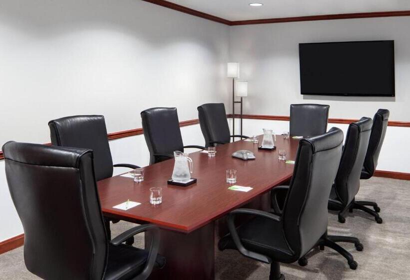 בית מלון כפרי Courtyard By Marriott Stamford Downtown