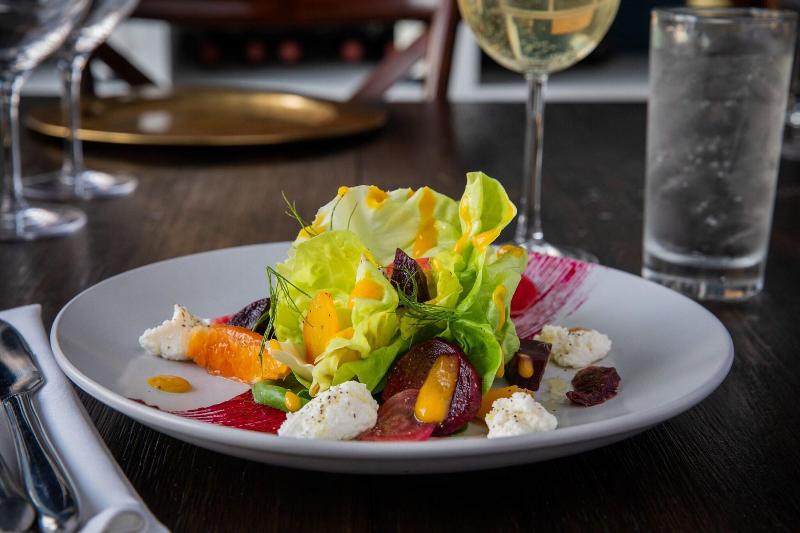 בית מלון כפרי Courtyard By Marriott Stamford Downtown