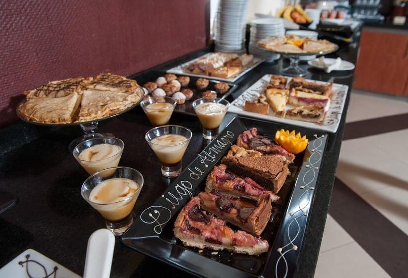 فندق Diego De Almagro Lomas Verdes