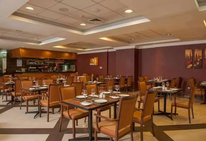 호텔 Diego De Almagro Lomas Verdes