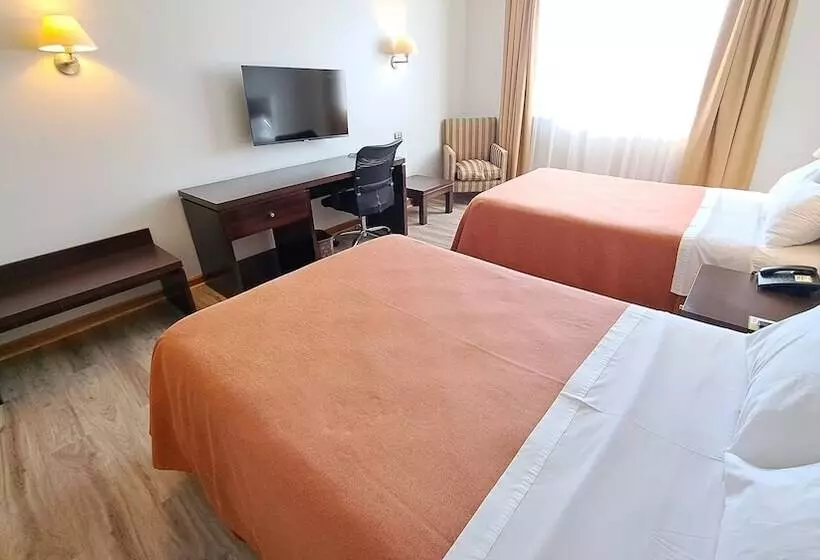 호텔 Diego De Almagro Lomas Verdes