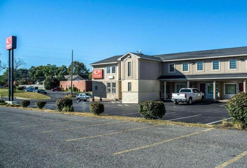 호텔 Econo Lodge Inn & Suites Airport