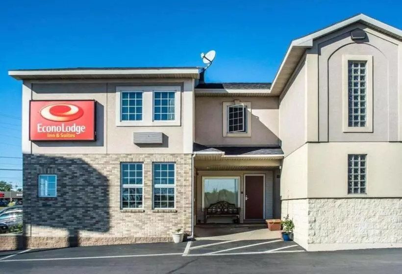 Otel Econo Lodge Inn & Suites Airport