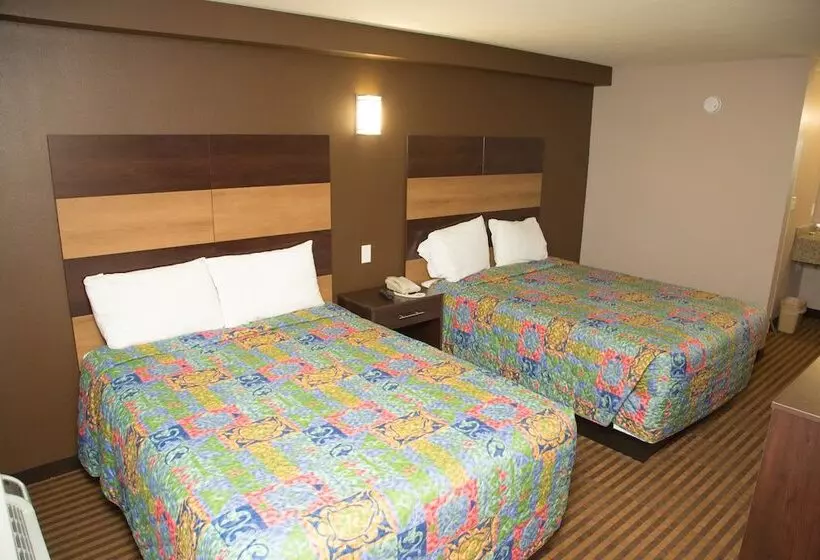 Отель Executive Inn