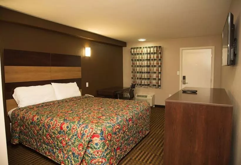 Отель Executive Inn