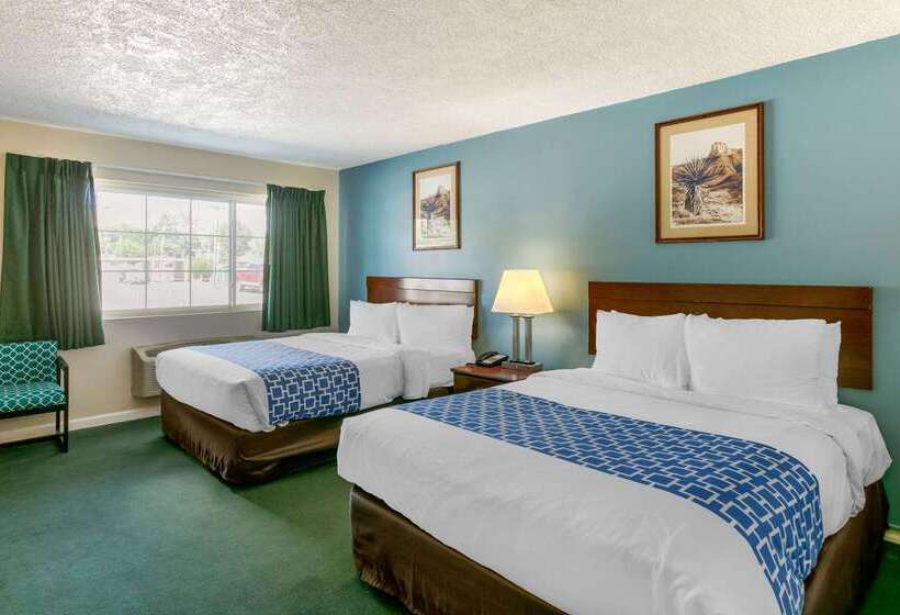 Szálloda Rodeway Inn