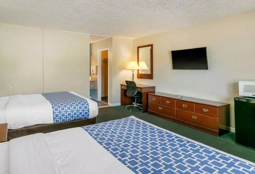 Отель Rodeway Inn