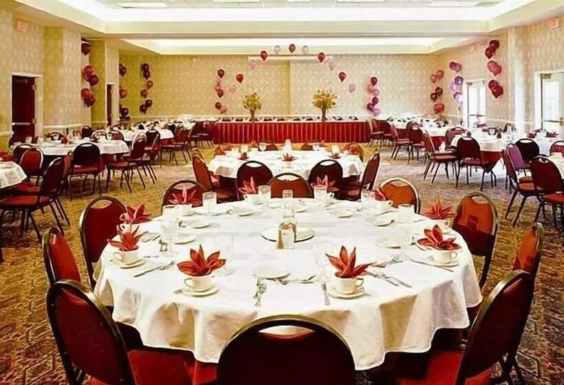 בית מלון כפרי Sky City Casino