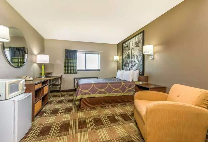 בית מלון כפרי Super 8 By Wyndham Kimball