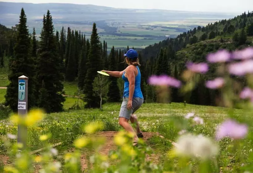 בית מלון כפרי Targhee Lodge By Grand Targhee Resort