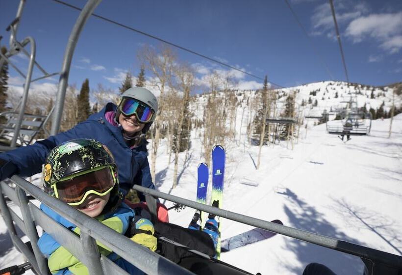 هتل Targhee Lodge By Grand Targhee Resort