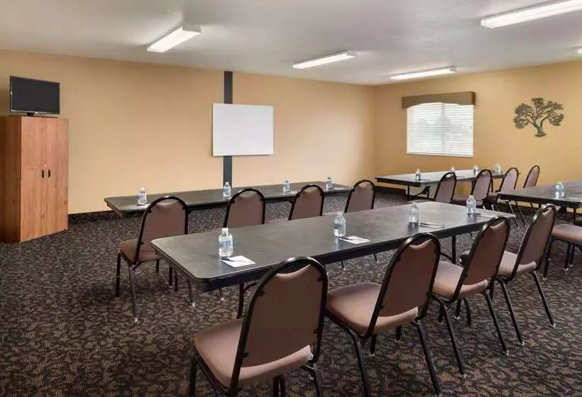 酒店 Travelodge By Wyndham Missouri Valley