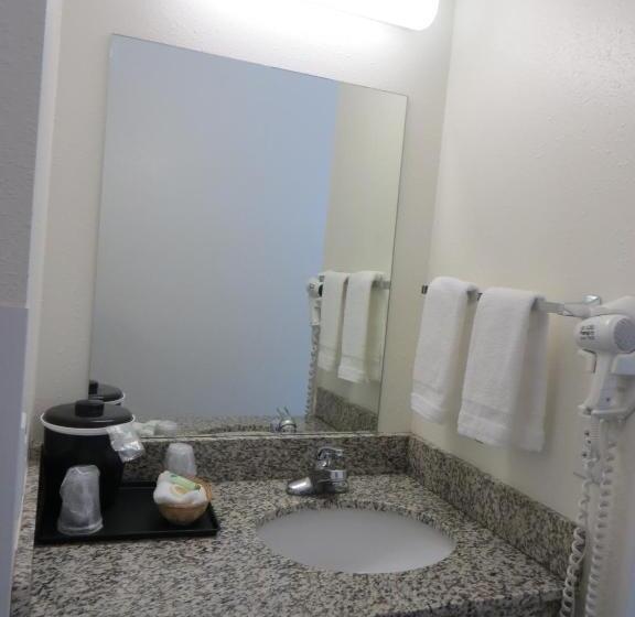 호텔 Travelodge By Wyndham Missouri Valley