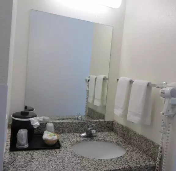 酒店 Travelodge By Wyndham Missouri Valley