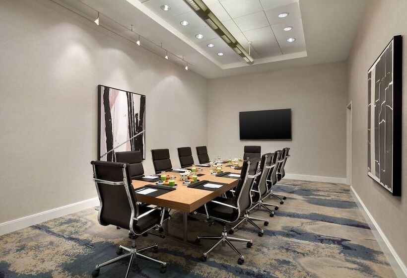 هتل Twelve Midtown, Marriott Autograph Collection