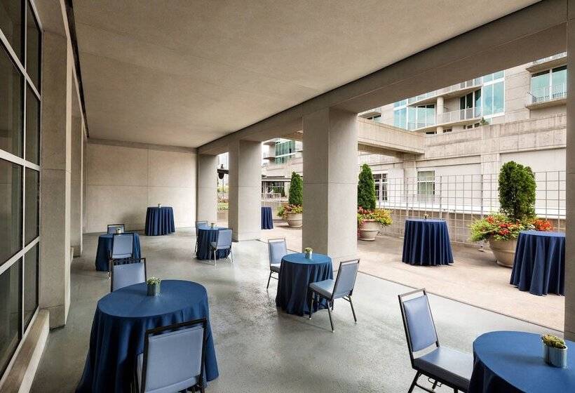 هتل Twelve Midtown, Marriott Autograph Collection