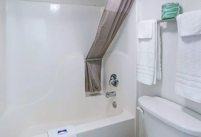 Motel 6 Cleveland, Tx