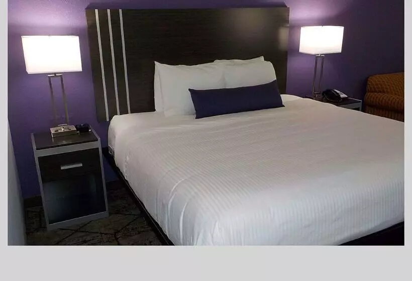 Motelli Surestay Plus Hotel By Best Western Warner Robins Afb