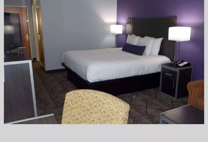 Motelli Surestay Plus Hotel By Best Western Warner Robins Afb