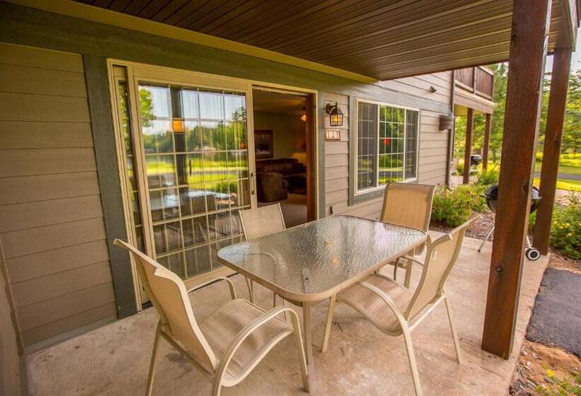 منتجع Wild Eagle Lodge