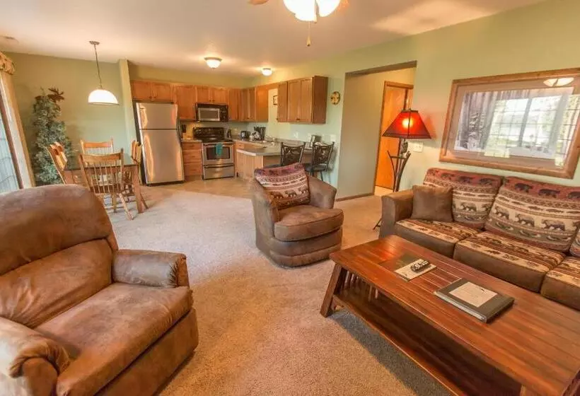 渡假胜地  Wild Eagle Lodge