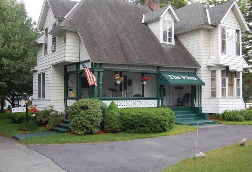 The Elms Waterfront Cottages