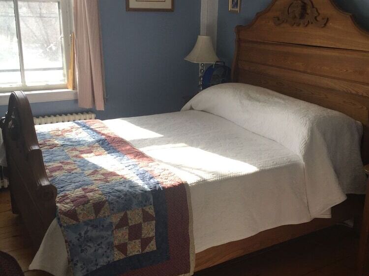 Bed and Breakfast The Ira Allen House