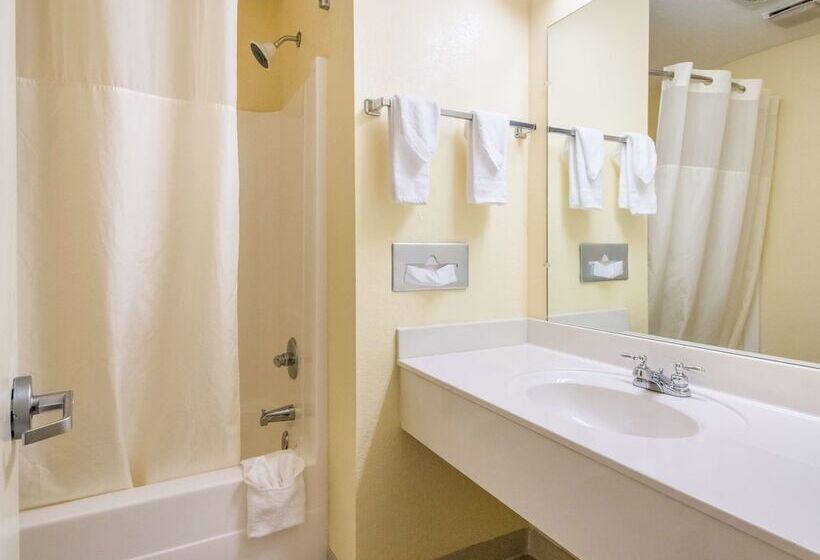 فندق Americas Best Value Inn Clayton